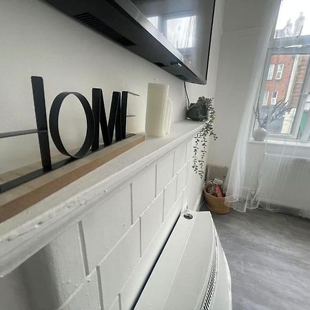 Lovely 2 Bed On Tower Bridge Londres Exterior foto